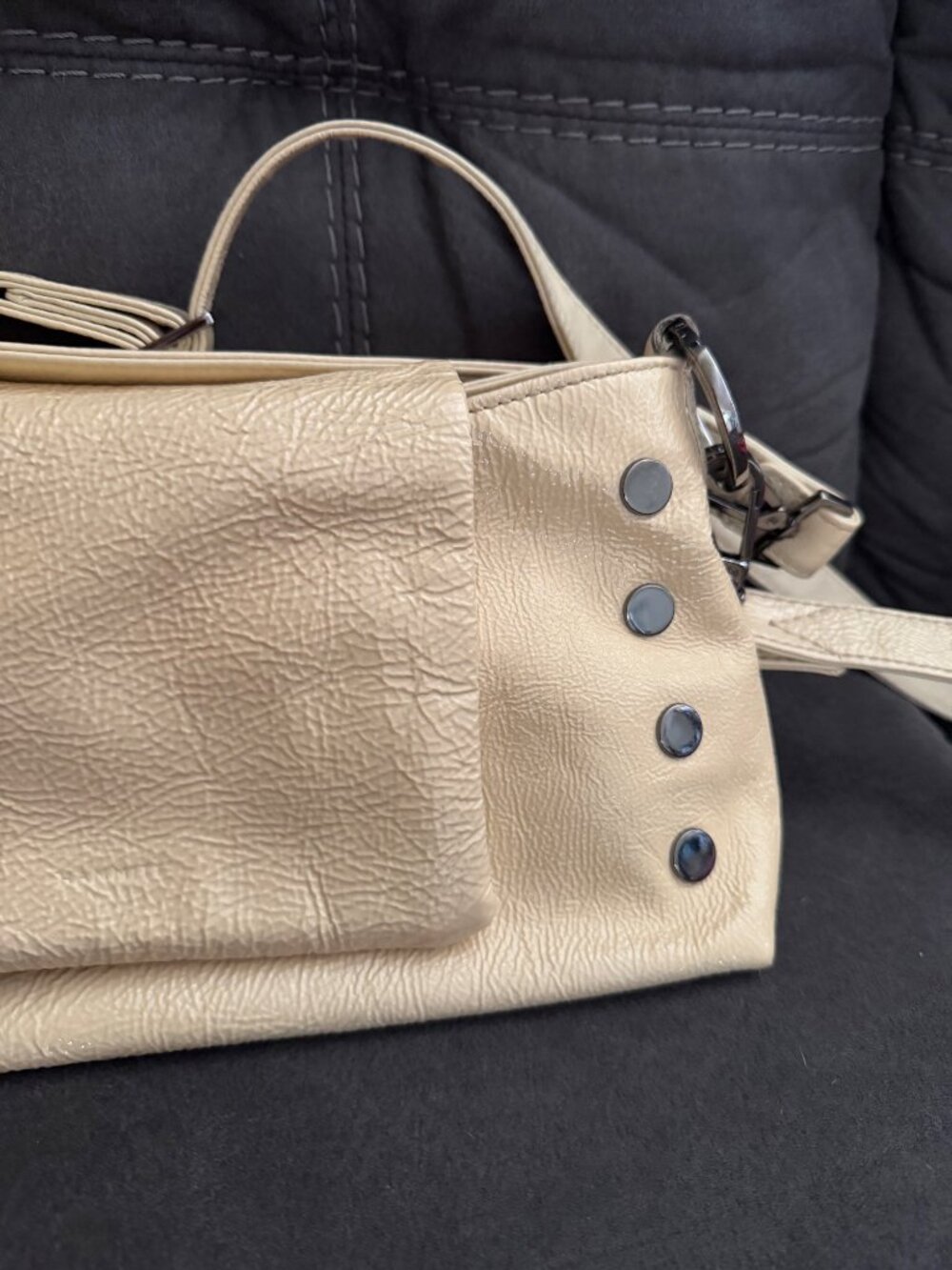 Hammitt VIP Satchel Cream Textured Leather Shoulder Bag With Stud Accents & Remo - Picture 3 of 13